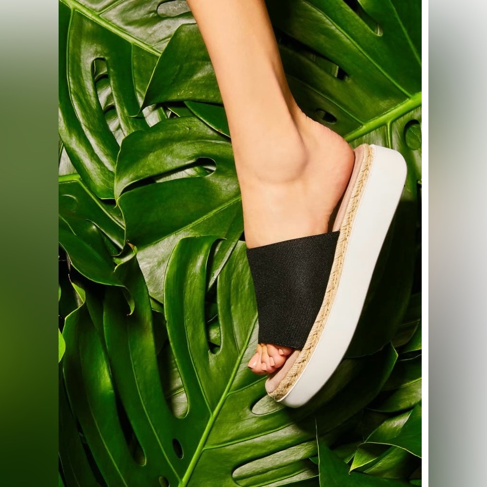 Steve Madden platform slide sandals